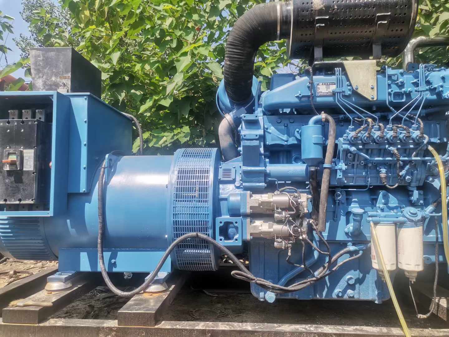 腾冲详细说明降低 800kW 柴油发电机输出电流波动的方法